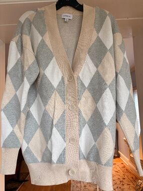 Evereve Pippa Tan Beige Gray Grey White Cream Argyle Cardigan Preppy